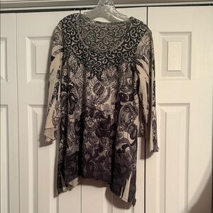 Chic Black and Cream Women's Tunic